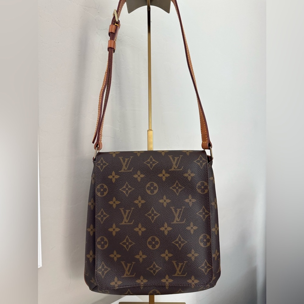 Louis Vuitton Musette Salsa Short Shoulder Bag Monogram